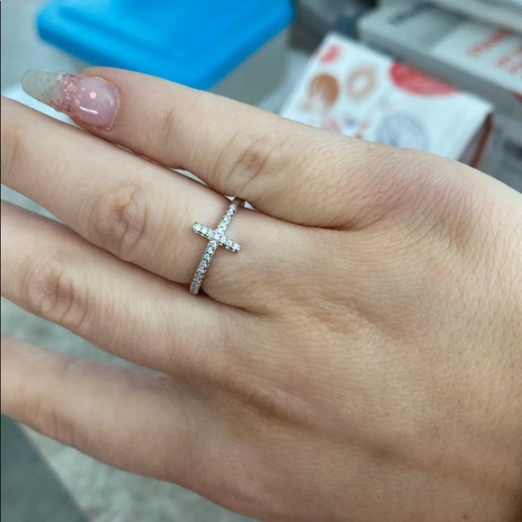 Jewelry - Sterling Silver Cross Ring